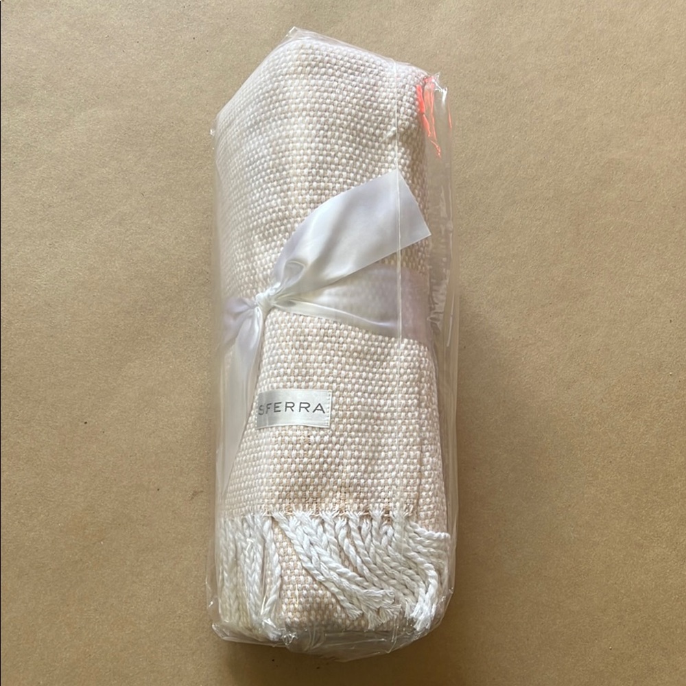 SFERRA Cream Blankets/Throws